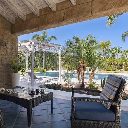 וילה Meravigliosa A Vicino Al Mare טראפטו