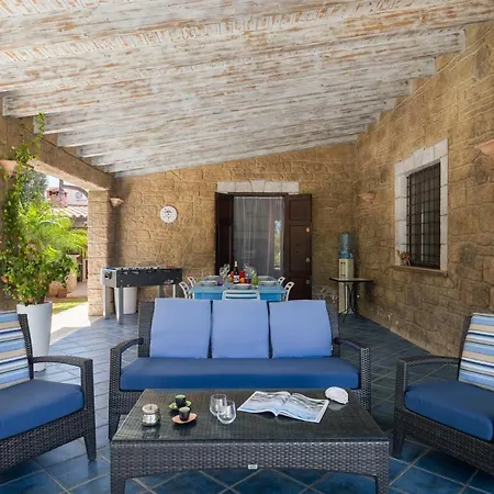 וילה Meravigliosa A Vicino Al Mare טראפטו