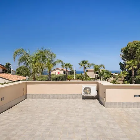 Meravigliosa A Vicino Al Mare וילה טראפטו